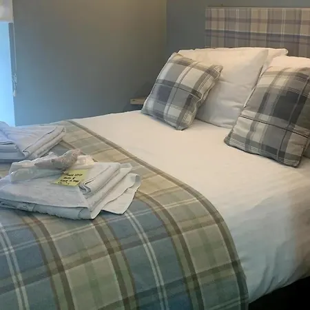 Сasa de vacaciones Swang With Optional Hot Tub